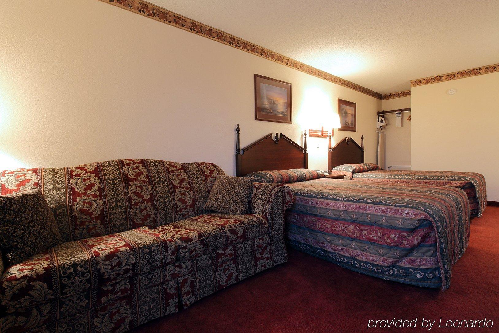 Americas Best Value Inn & Suites - Little Rock - Maumelle Room photo